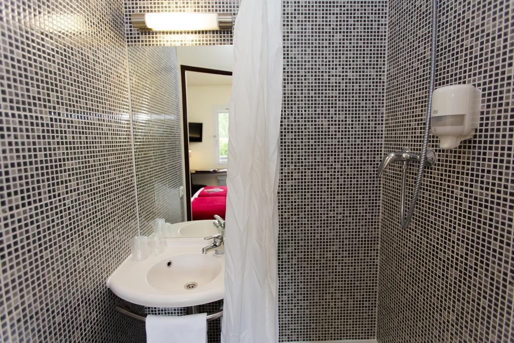 Hotel Akena Creil - Clermont Agnetz أنييتْسْ المظهر الخارجي الصورة