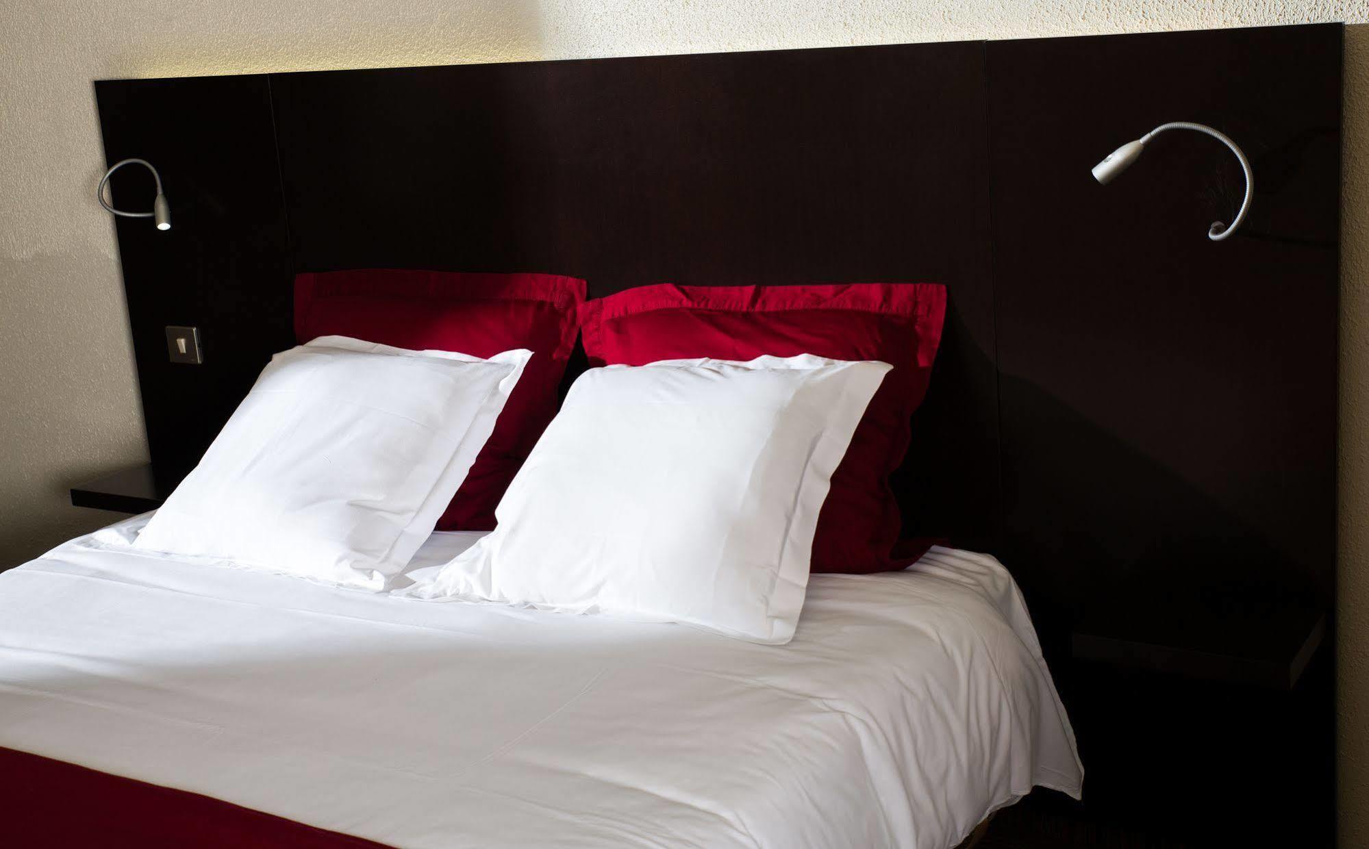 Hotel Akena Creil - Clermont Agnetz أنييتْسْ المظهر الخارجي الصورة